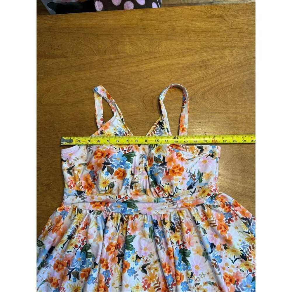 BloomChic womens floral